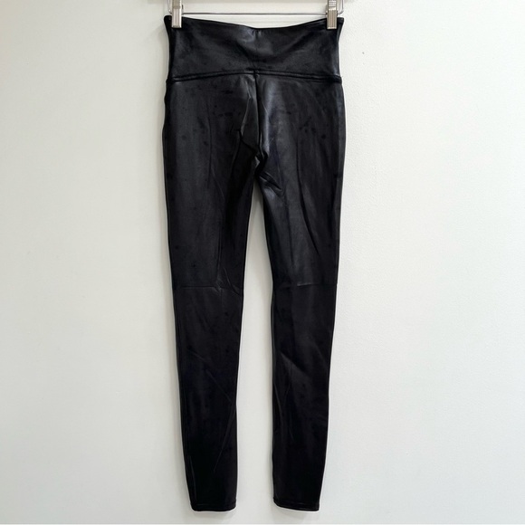 Spanx Faux Leather Black Leggings Shapewear High Rise Size Medium - Picture 3 of 9